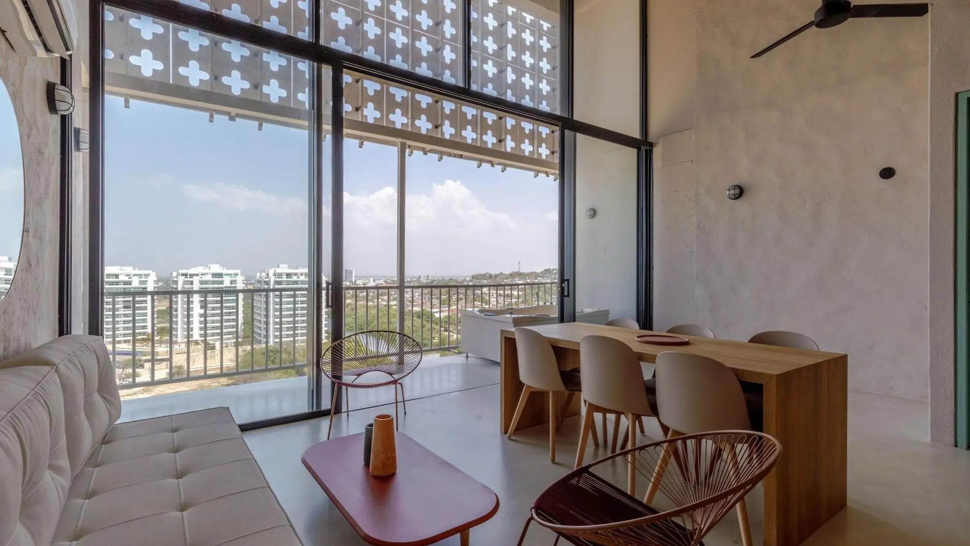 Bondo Estudio Cartagena Colombia