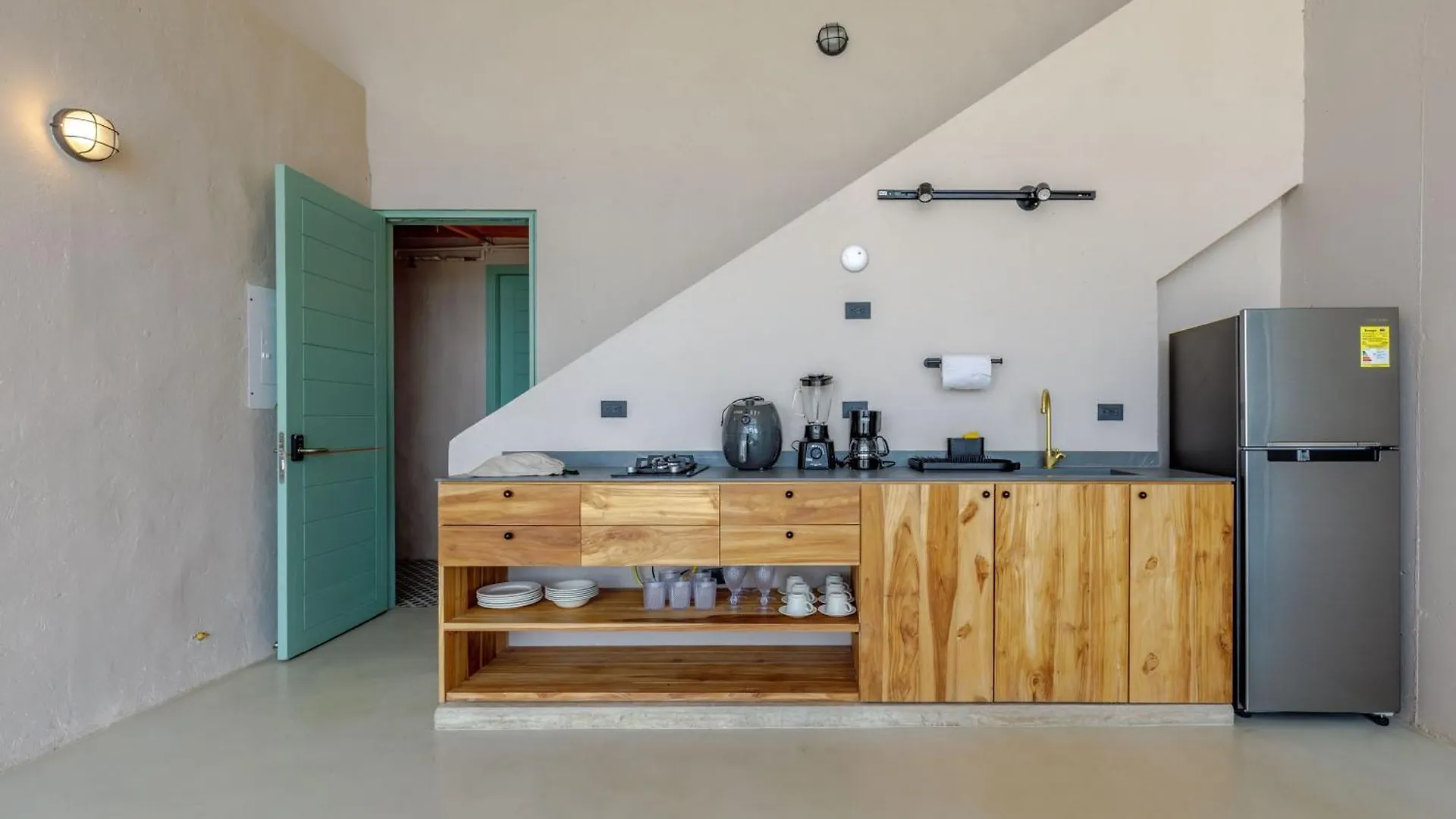 Bondo Estudio Cartagena 0*,