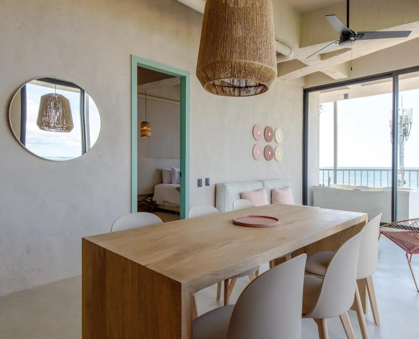 Bondo Estudio Cartagena Kolombiya